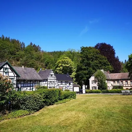 Schmahl Comfortable Holiday home Schleiden